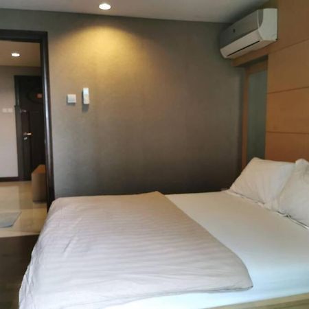 Two Bedroom Apartment At El Royale Hotel Bandung Zewnętrze zdjęcie