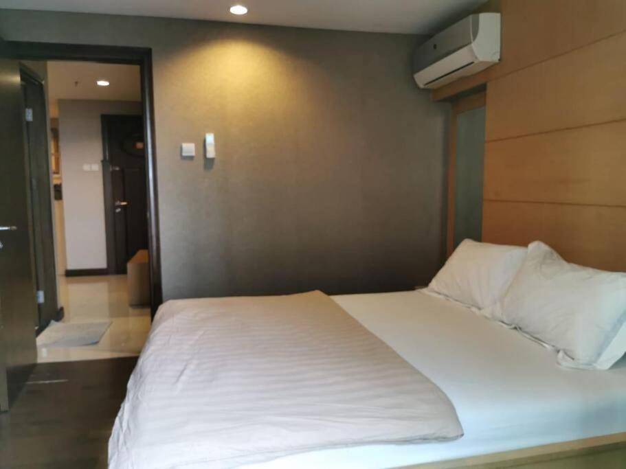 Two Bedroom Apartment At El Royale Hotel Bandung Zewnętrze zdjęcie